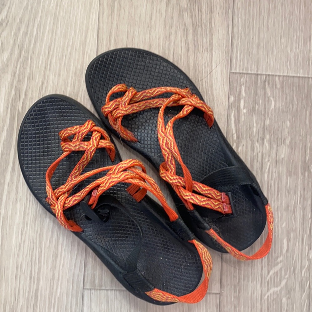 Women’s size 8 chacos